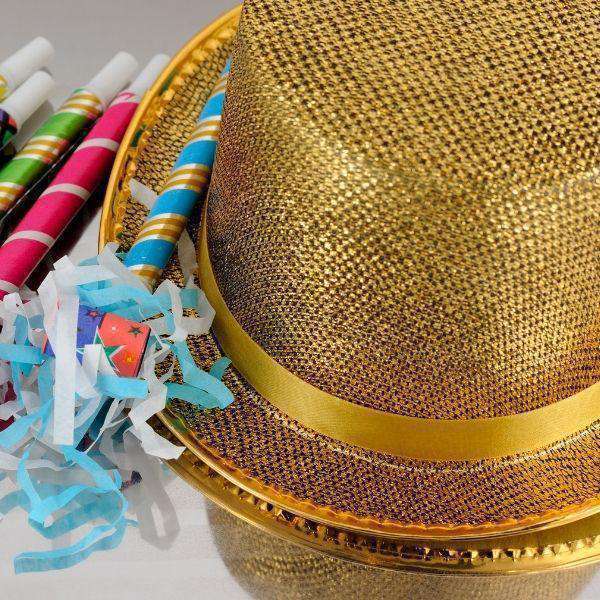 Party Decorations Supplies | Dollars and Sense